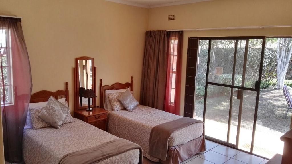 Ezulwini Guest House Luaran gambar