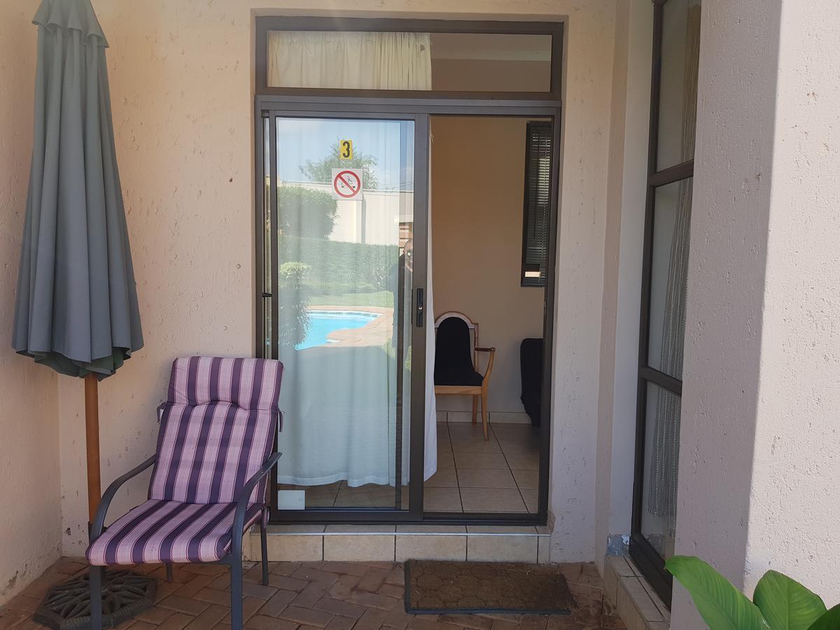 Ezulwini Guest House Luaran gambar