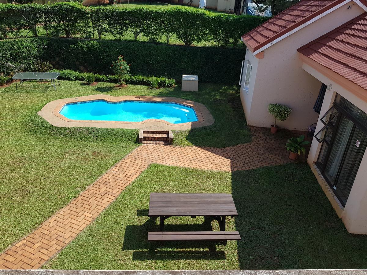 Ezulwini Guest House Luaran gambar