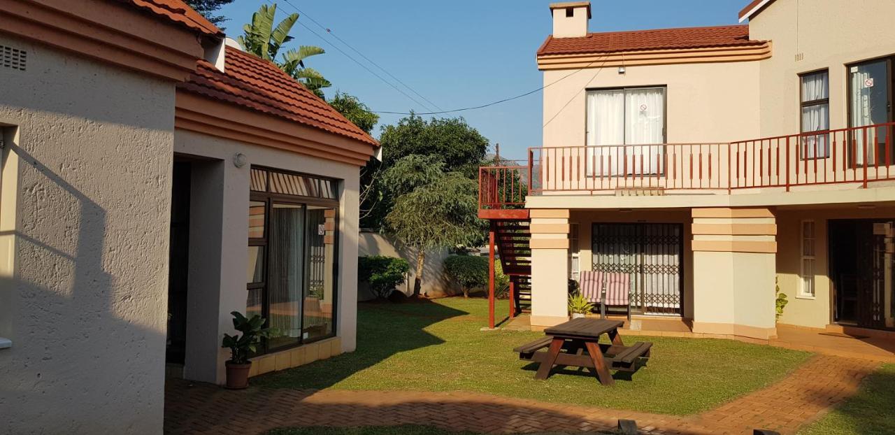 Ezulwini Guest House Luaran gambar