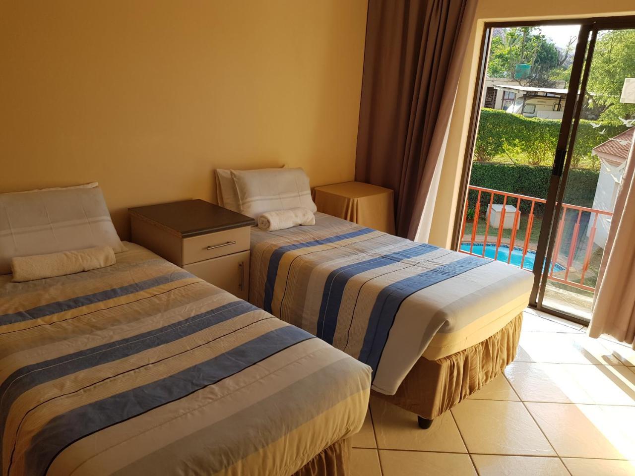 Ezulwini Guest House Luaran gambar
