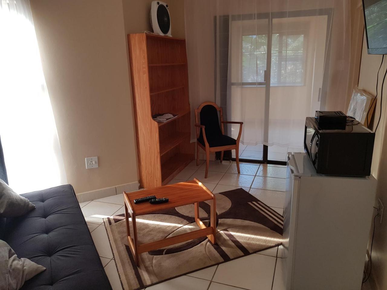 Ezulwini Guest House Luaran gambar