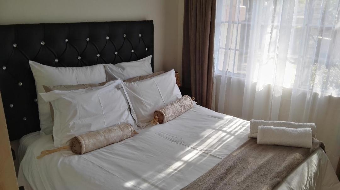 Ezulwini Guest House Luaran gambar