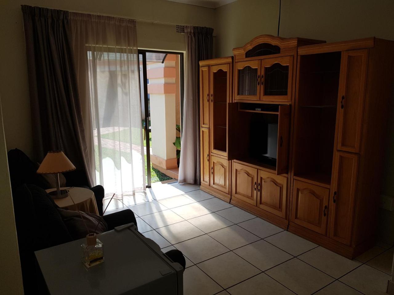 Ezulwini Guest House Luaran gambar