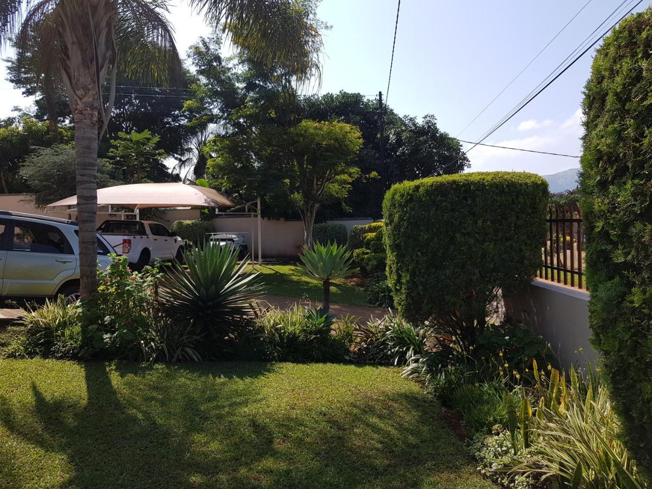 Ezulwini Guest House Luaran gambar
